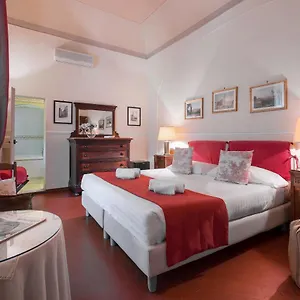 Ape Rosa Relais ** Florence