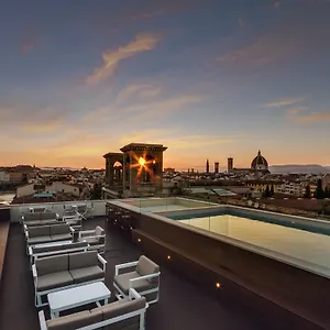 Plaza Lucchesi Florenz