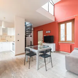 Heart Centre Navigli 3 Levels Apartamento Milán
