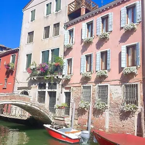 3749-ponte-chiodo-guest-house.hotelinveneto.com/